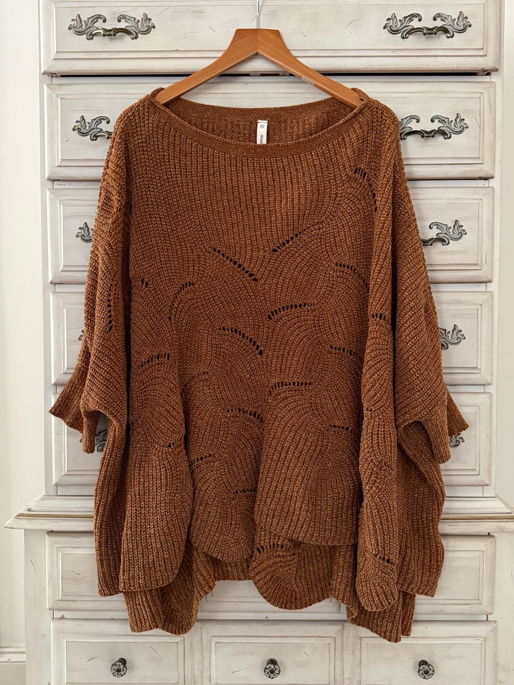 Vici Scallop Chenille Sweater
